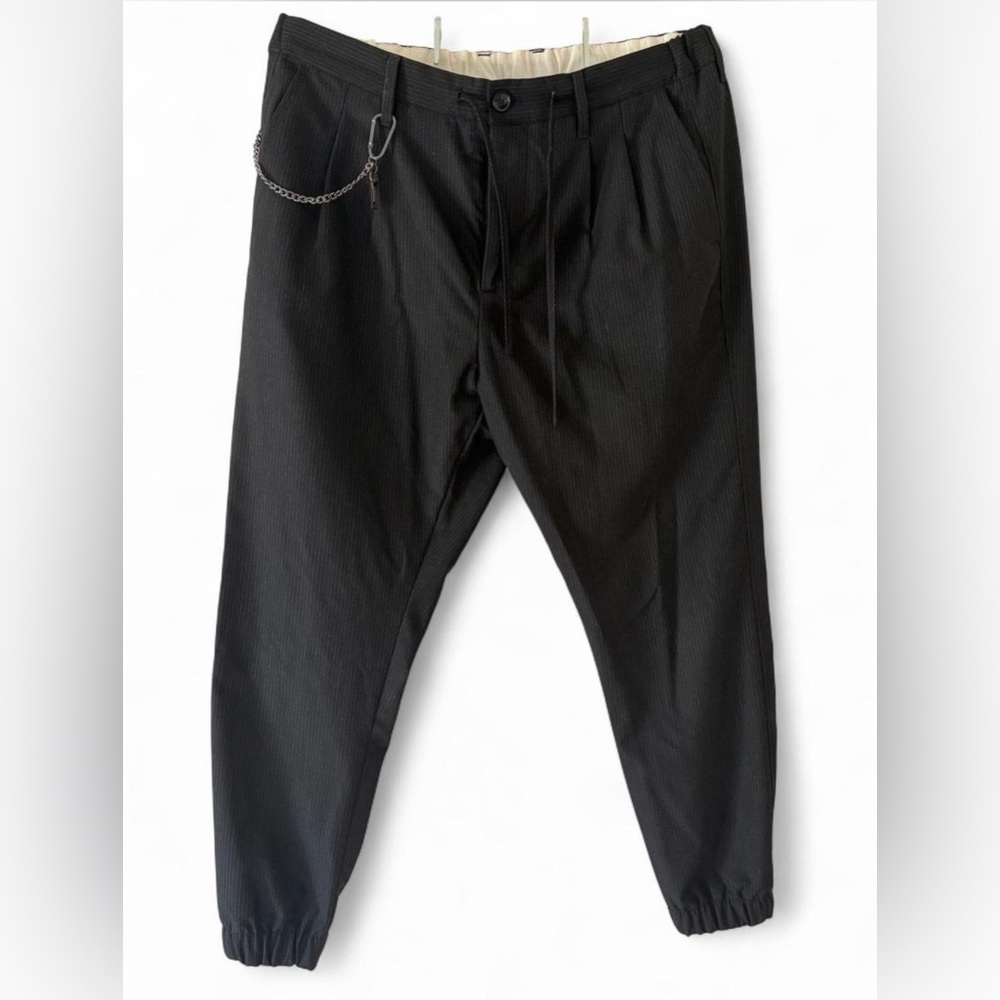 ZARA Black Pinstripe Jogger Pants with Chain – Size Large: 32